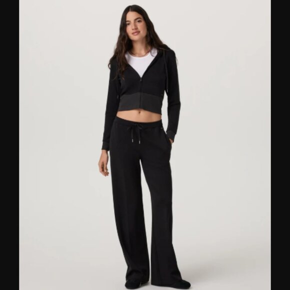 Vuori Women’s Compose Wideleg Pant Shade Black Size SP Retail Price $138.00 - Picture 5 of 14